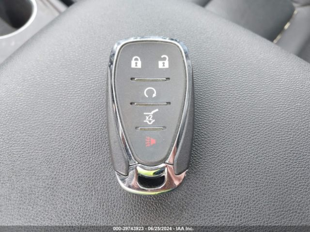 3GNAXUEV6ML372034 Chevrolet Equinox Awd Lt
