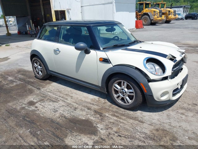 2013 MINI HARDTOP WMWSU3C56DT371851 Photo 0