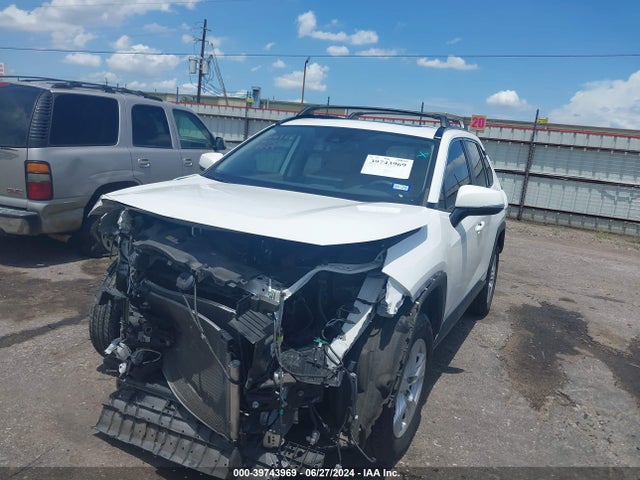 Toyota Rav4 Xle 2019 JTMW1RFV7KD511568 Image 2