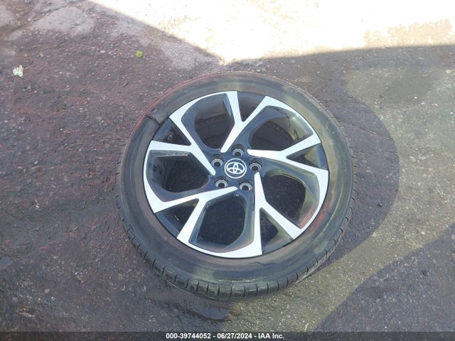 Toyota C-HR XLE 2020 JTNKHMBX0L1068764 Image 12
