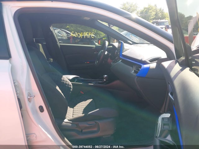 Toyota C-HR XLE 2020 JTNKHMBX0L1068764 Image 5