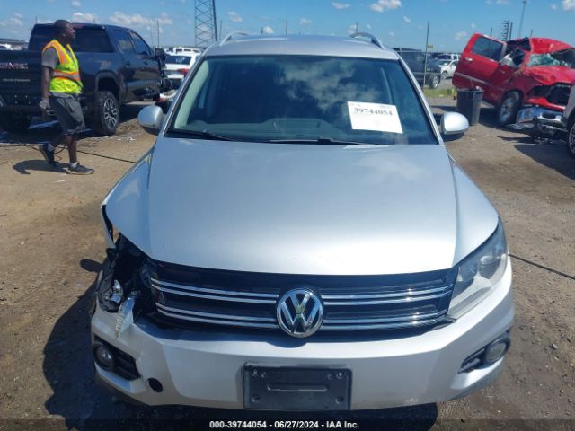 WVGBV3AX2EW606813 Volkswagen TIGUAN SE