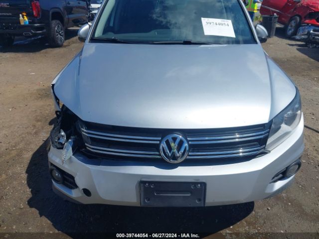 WVGBV3AX2EW606813 Volkswagen TIGUAN SE