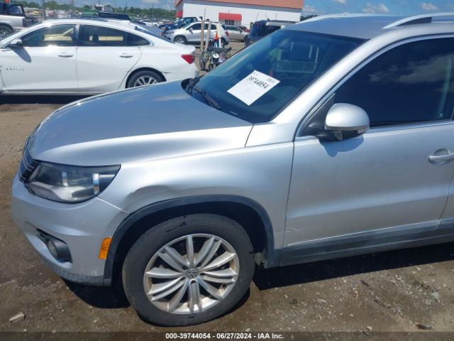 WVGBV3AX2EW606813 Volkswagen TIGUAN SE
