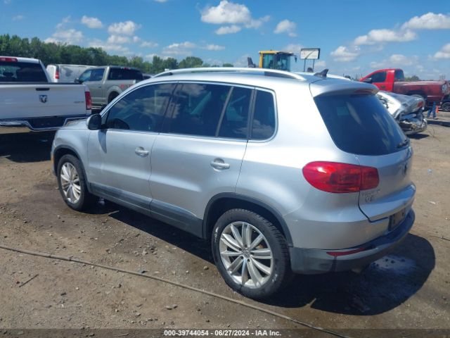 WVGBV3AX2EW606813 Volkswagen TIGUAN SE