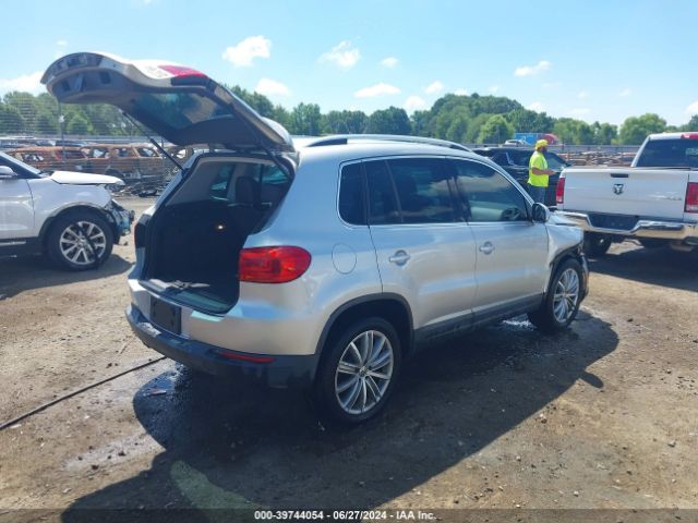 WVGBV3AX2EW606813 Volkswagen TIGUAN SE