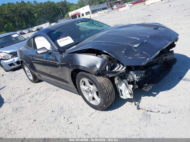 2018 1FA6P8TH0J5112829 main image