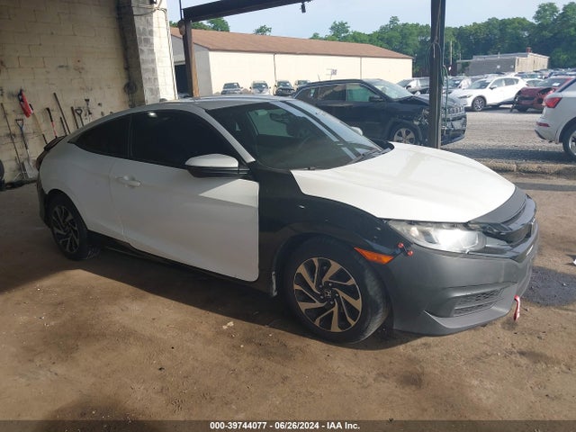 Honda Civic Lx 2017 2HGFC4B56HH303309 Image 1