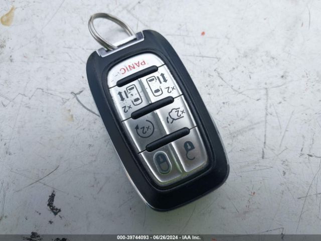 2C4RC1EG4HR683896 Chrysler Pacifica Touring-l Plus