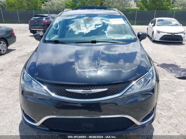 2C4RC1EG4HR683896 Chrysler Pacifica Touring-l Plus