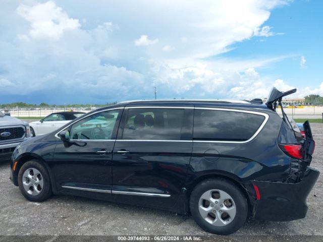 2C4RC1EG4HR683896 Chrysler Pacifica Touring-l Plus