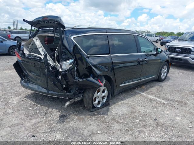 2C4RC1EG4HR683896 Chrysler Pacifica Touring-l Plus