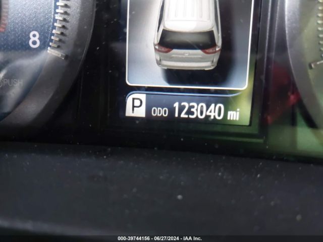 5TDYZ3DC7JS901749 Toyota Sienna Xle 8 Passenger