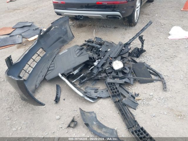 WA1VAAF70JD009606 Audi Q7 3.0t Premium
