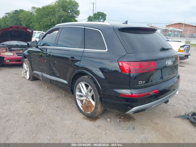 WA1VAAF70JD009606 Audi Q7 3.0t Premium