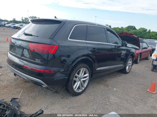 WA1VAAF70JD009606 Audi Q7 3.0t Premium