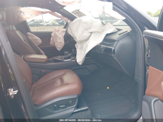 WA1VAAF70JD009606 Audi Q7 3.0t Premium