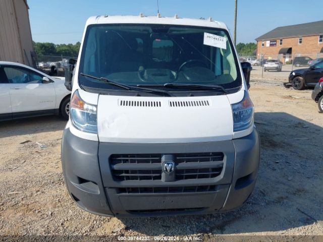 3C6TRVAG2JE109006 RAM Promaster 1500 Low Roof 136 Wb