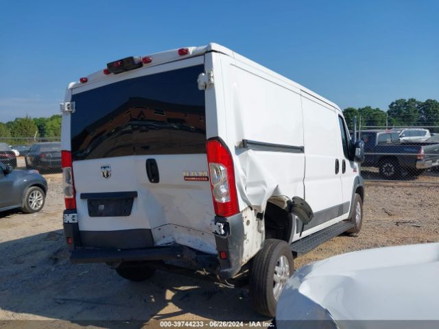 3C6TRVAG2JE109006 RAM Promaster 1500 Low Roof 136 Wb