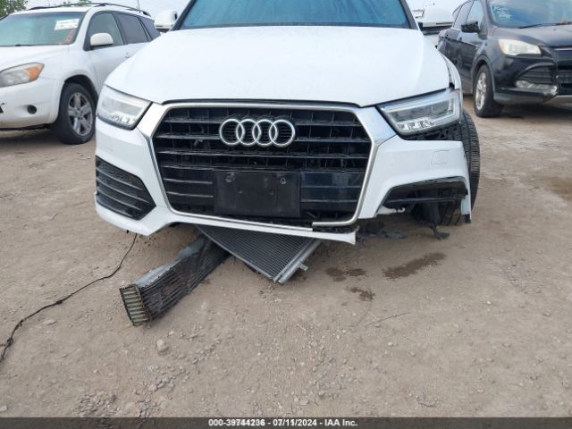 WA1JCCFSXJR023251 Audi Q3 2.0t Premium/2.0t Sport Premium