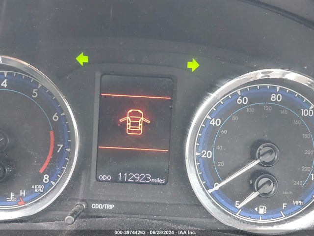 Toyota COROLLA LE 2018 5YFBURHE9JP797230 Image 15