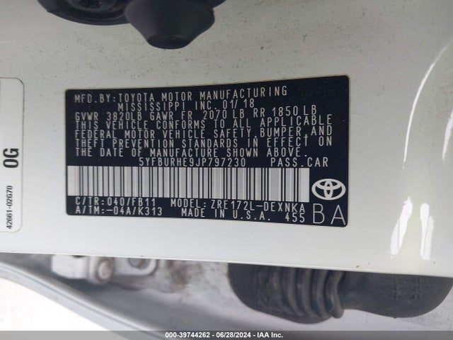 Toyota COROLLA LE 2018 5YFBURHE9JP797230 Image 9
