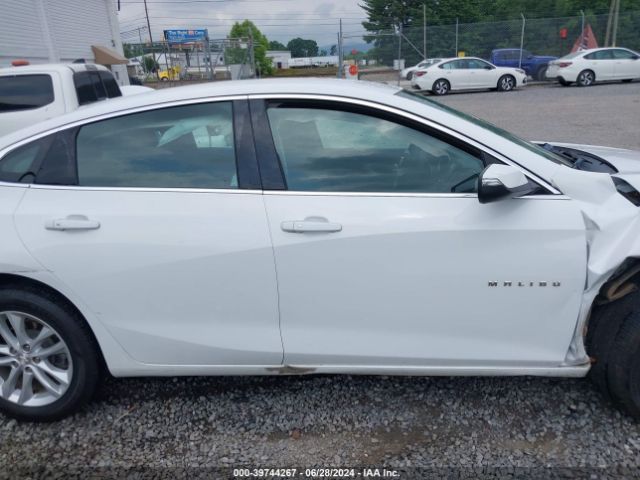 1G1ZD5ST0JF244187 Chevrolet MALIBU LT