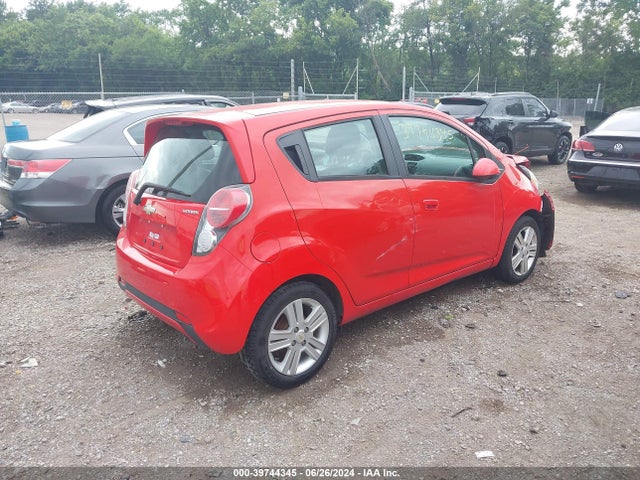 Chevrolet Spark 1lt Cvt 2015 KL8CD6S98FC738936 Image 4