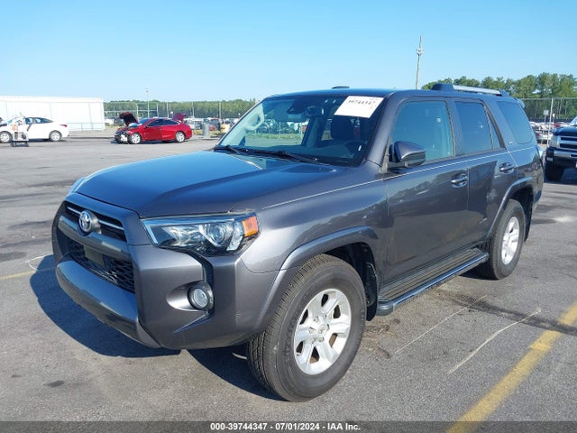 Toyota 4RUNNER SR5 2020 JTEZU5JR1L5215802 Image 2