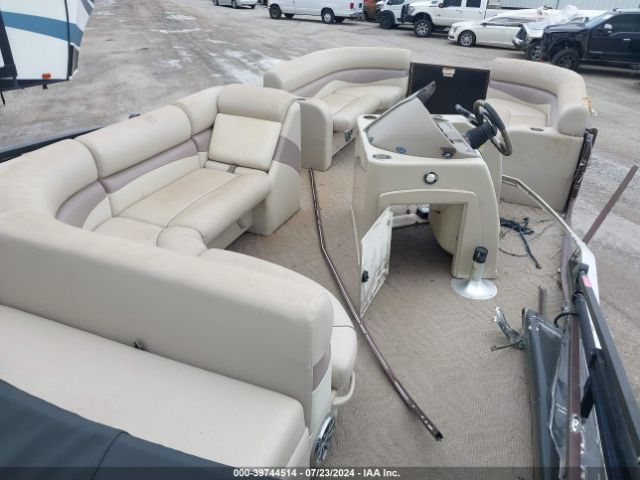 2015 XPRESS 2015 JBC85226E515      Photo 4