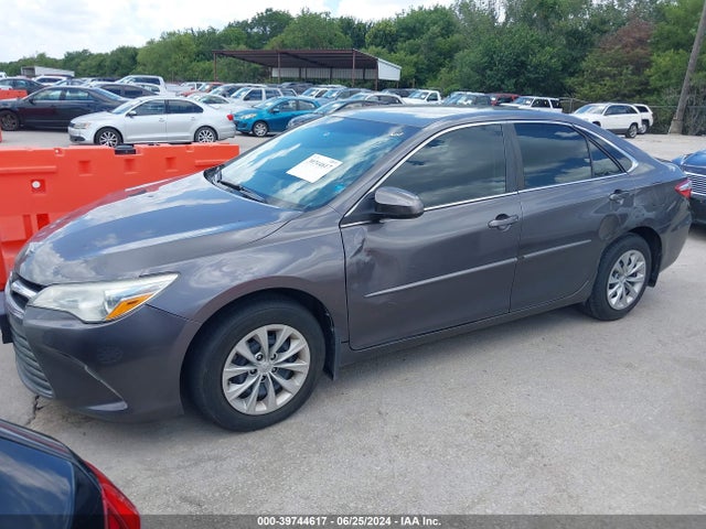 Toyota CAMRY LE 2015 4T1BF1FK9FU931955 Image 2