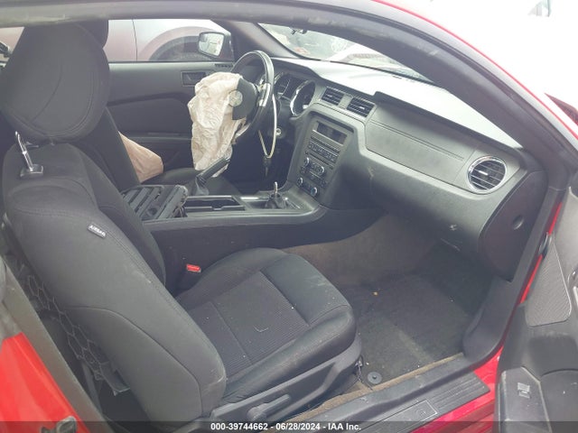 Ford Mustang V6 2014 1ZVBP8AM2E5214709 Image 5