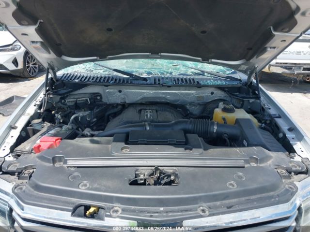 5LMJJ2HT8FEJ12450 Lincoln Navigator