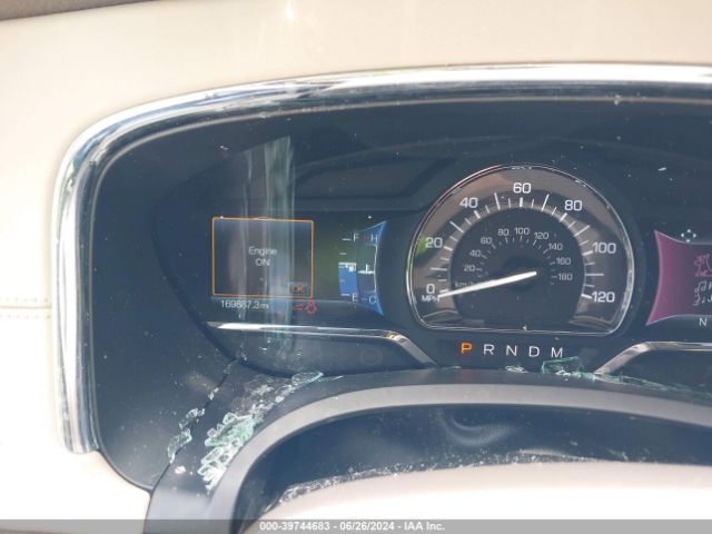 5LMJJ2HT8FEJ12450 Lincoln Navigator