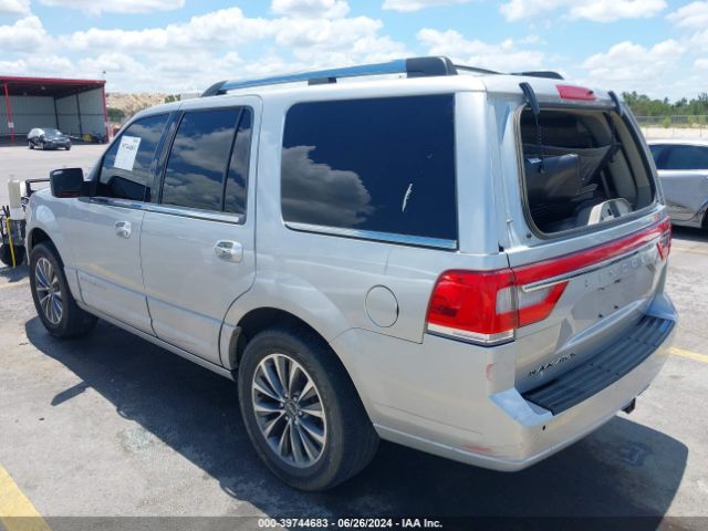 5LMJJ2HT8FEJ12450 Lincoln Navigator