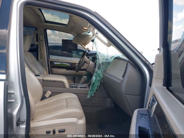 5LMJJ2HT8FEJ12450 Lincoln Navigator