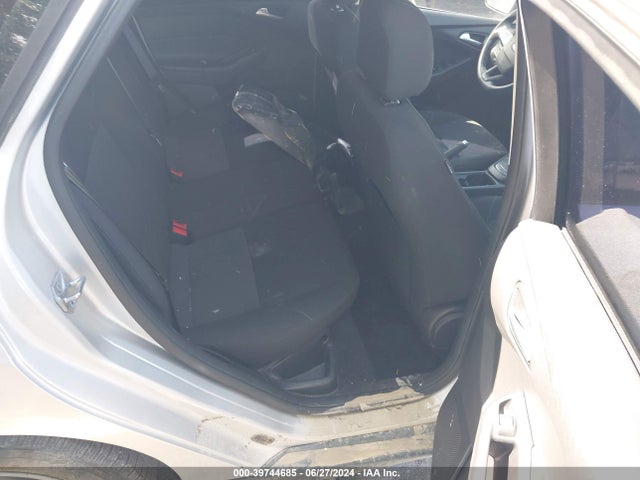Ford FOCUS SE 2017 1FADP3K2XHL205533 Image 8