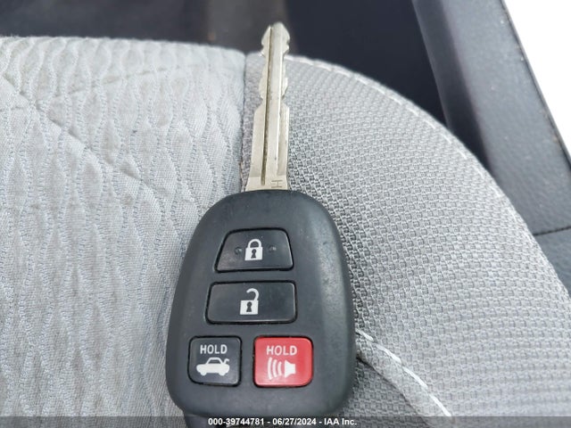 Toyota COROLLA LE 2018 2T1BURHEXJC023407 Image 11