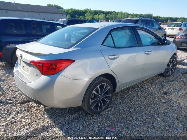 Toyota COROLLA SE 2017 2T1BURHE5HC840892 Image 4