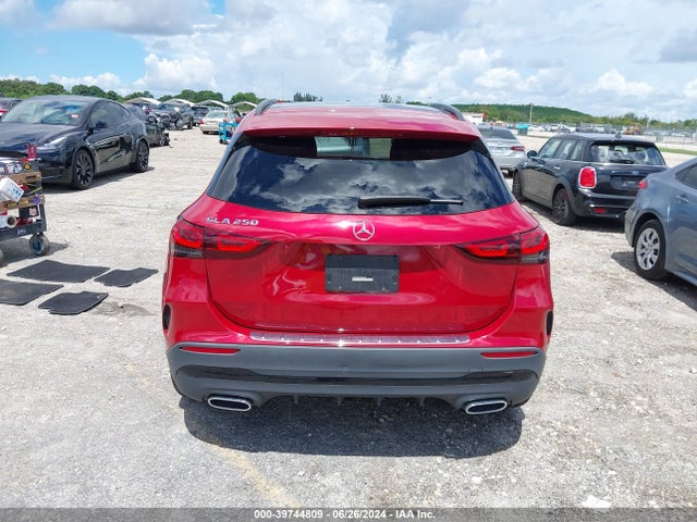 W1N4N4GB1PJ448195 Mercedes-Benz GLA 250