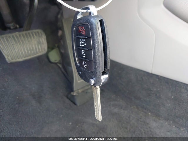 Hyundai TUCSON SE 2018 KM8J23A48JU825372 Image 11