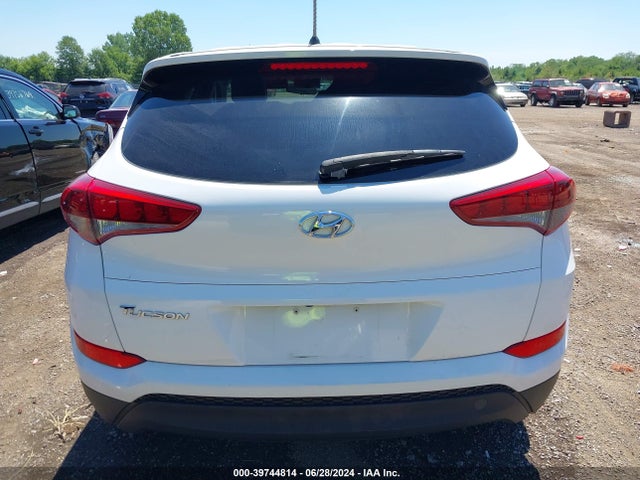 Hyundai TUCSON SE 2018 KM8J23A48JU825372 Image 16