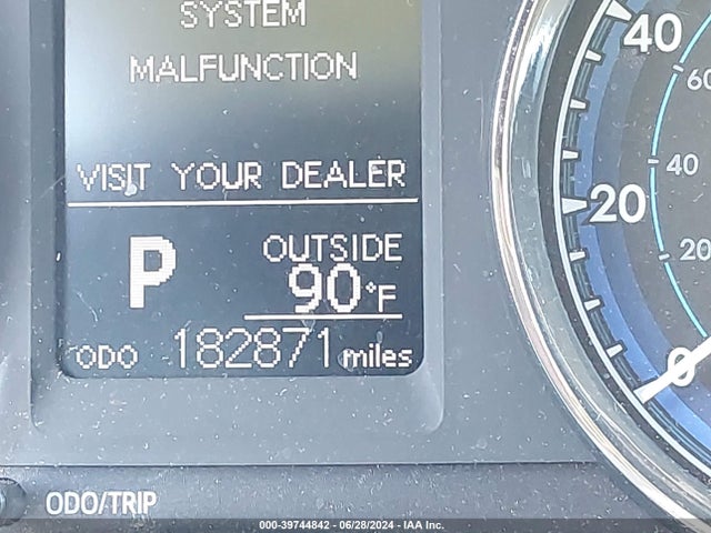Toyota COROLLA LE 2018 5YFBURHE3JP752543 Image 16
