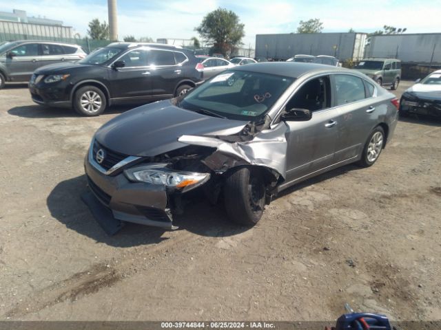 1N4AL3AP1HC481823 Nissan Altima 2.5 S