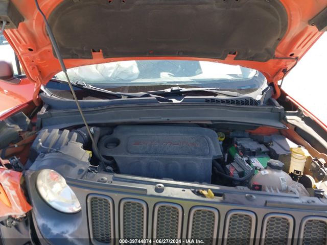 ZACCJBCT1FPB41352 Jeep Renegade Trailhawk