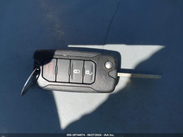 ZACCJBCT1FPB41352 Jeep Renegade Trailhawk