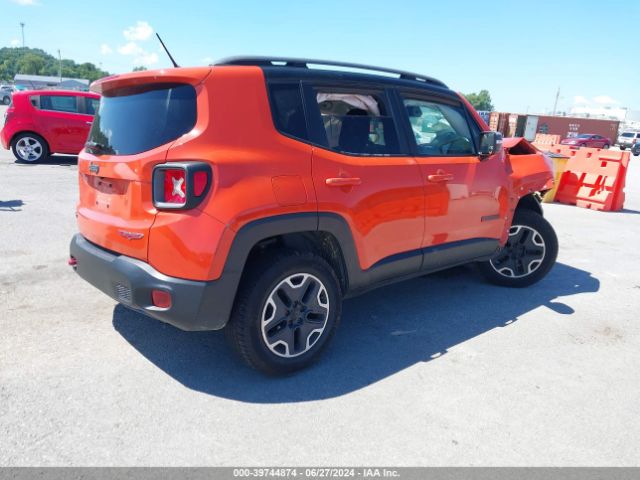 ZACCJBCT1FPB41352 Jeep Renegade Trailhawk