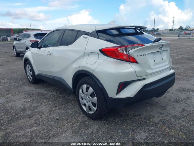 NMTKHMBXXLR107186 Toyota C-HR LE
