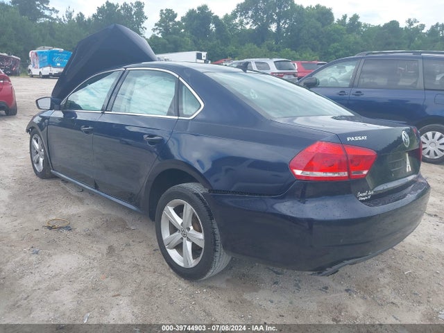 1VWAT7A31FC095508 Volkswagen Passat 1.8t Limited Edition