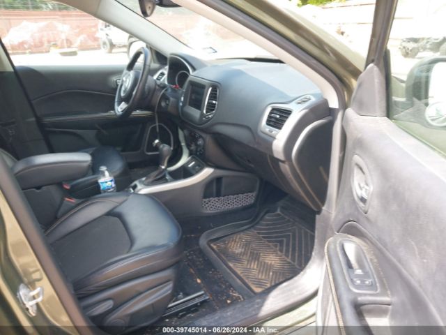 3C4NJCBBXHT668955 Jeep New Compass Latitude Fwd
